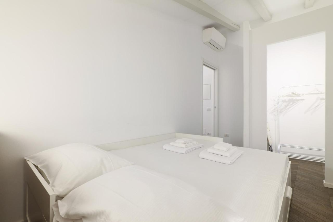 Prestige Boutique Homes - Il Nido Dei Navigli Мілан Екстер'єр фото