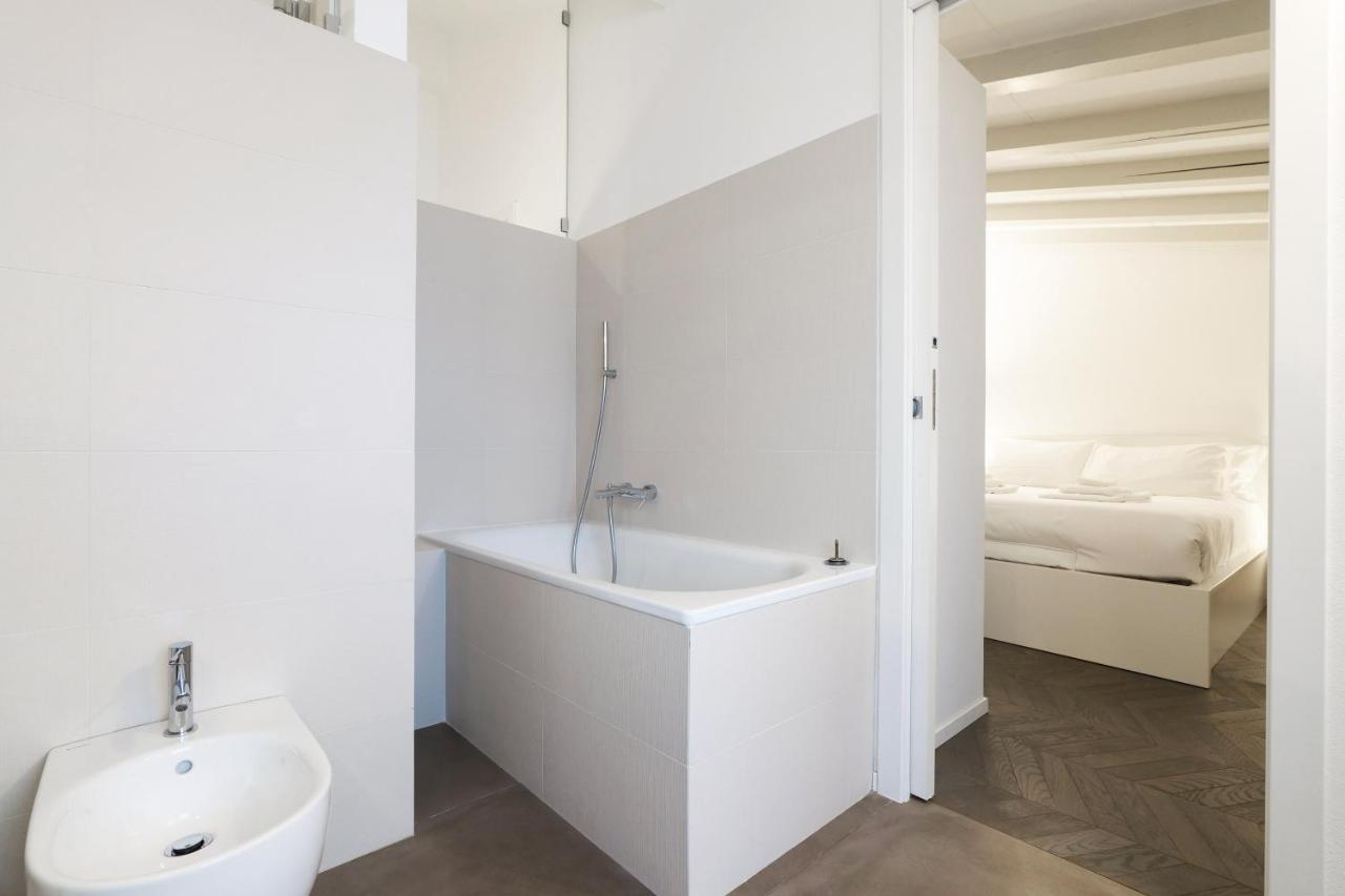 Prestige Boutique Homes - Il Nido Dei Navigli Мілан Екстер'єр фото